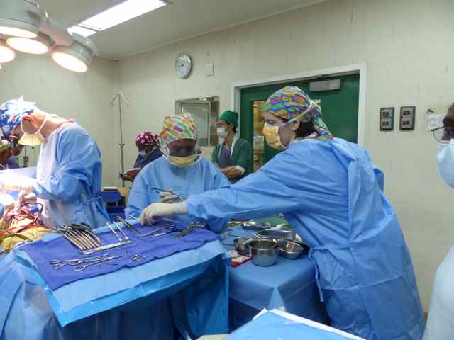 Jen E working during surgery