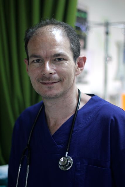 Volunteer Adrian in the ICU ward in Rwanda