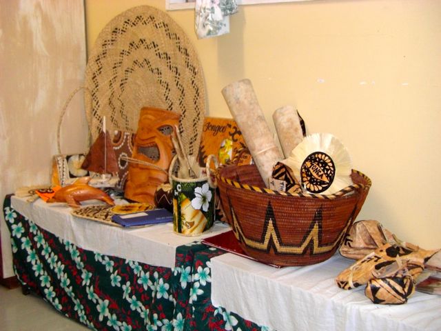 thankyou gifts of local Tongan crafts for the OHI team